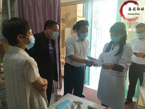 昌图县委书记对疫情防控工作进行督导检查