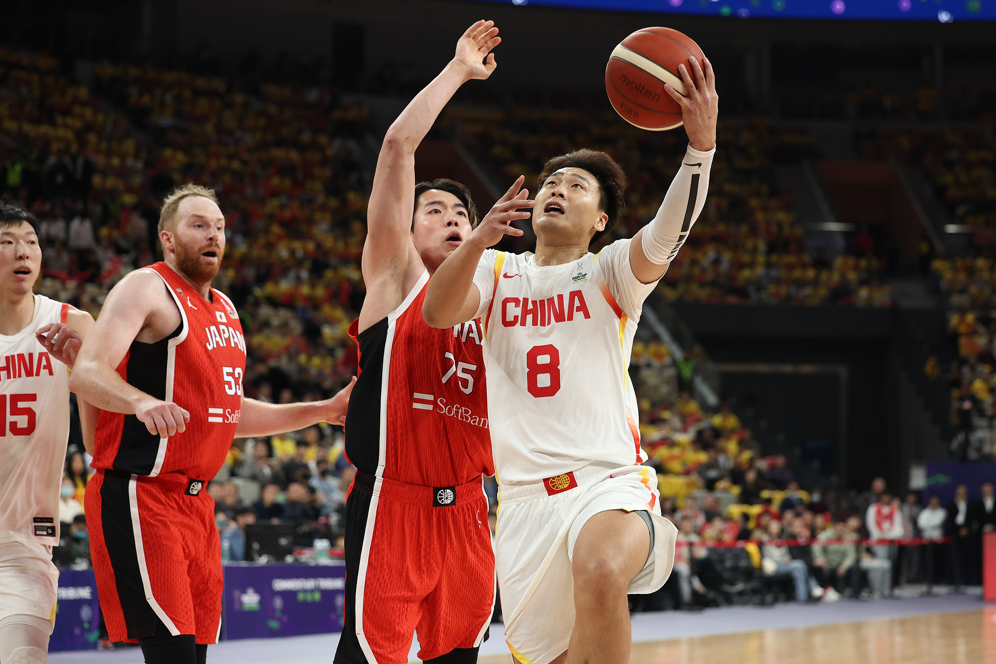 28 分大胜！中国男篮杭州热赛首战碾压委内瑞拉